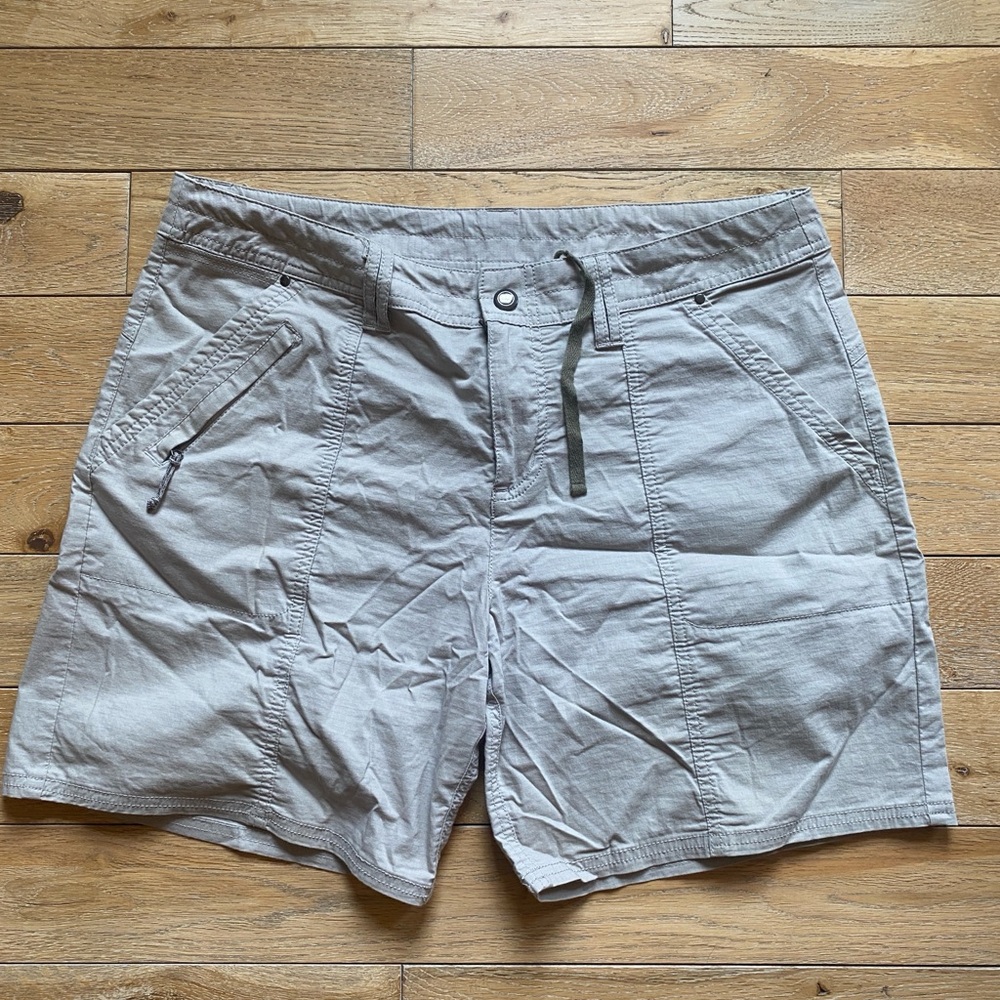 Title Nine hiking shorts, size 14